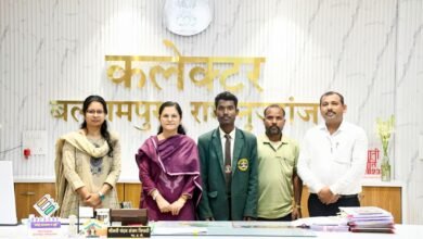 Photo of बिना कोचिंग किसान के बेटे ने पास की NEET 2026, आदिवासी अंचल से रचा सफलता का इतिहास