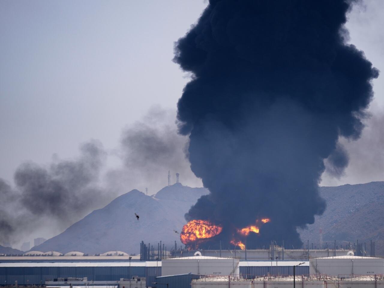 Bombs rained down on five countries in 24 hours! Iran issues a direct challenge to the American empire; an atmosphere of fear grips the Gulf nations.
