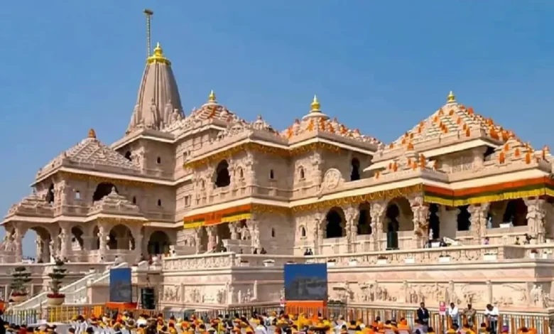 Massive theft of Ram Mandir donation money! Those guarding the sanctum sanctorum turned out to be the 'thieves'; CCTV footage exposed the dark reality behind the security and sanctity.