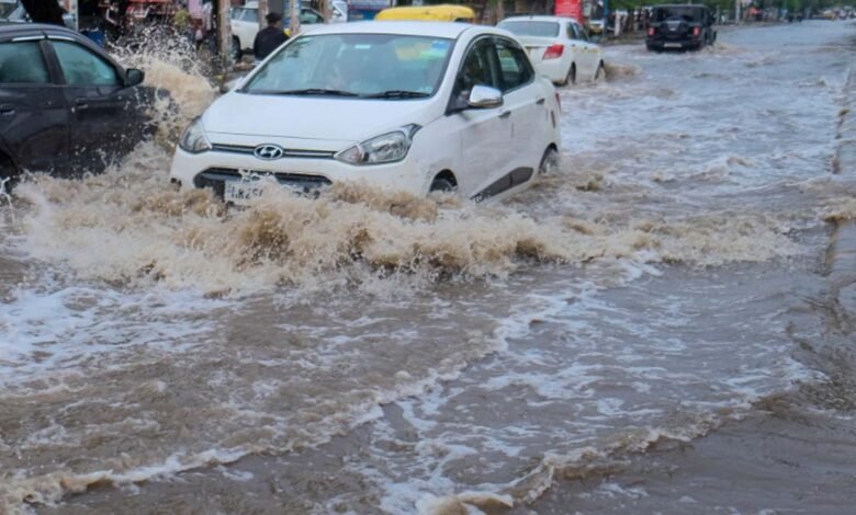Torrential Havoc: Schools and colleges closed in Mumbai amidst 'Orange Alert'; flash floods cause massive devastation in Doda, Jammu & Kashmir.