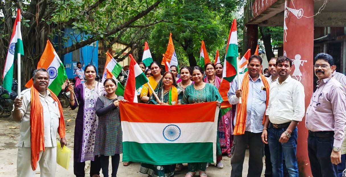 'Har Ghar Tiranga' campaign creates a buzz in Janjgir-Champa; Tiranga rallies held across villages.