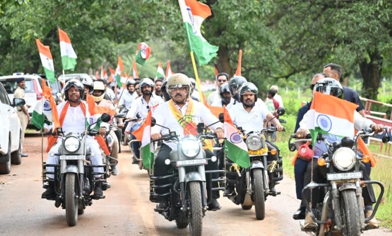 जहां कभी था नक्सल आतंक, आज वहीं शान से लहराया तिरंगा: दंतेवाड़ा में बोले विजय शर्मा 1 Where Naxal terror once reigned, the Tricolour now flies proudly: Vijay Sharma in Dantewada.