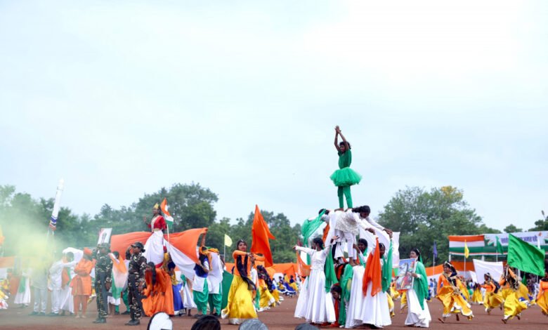 Raipur resonates with patriotism; cultural performances by school children captivate hearts
