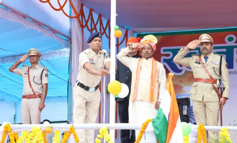 Independence Day celebrated at a mini-stadium in Bijapur for the first time; Naxal-free district scripts new history.
