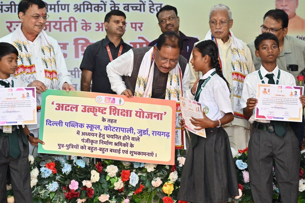 New momentum for worker welfare; over 56 lakh workers brought under the social security net.