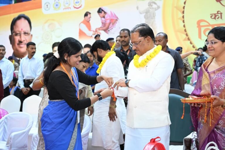 Sisters' love adorns soldiers' wrists ahead of Rakhi; martyr's wife ties Rakhi to CM Sai.