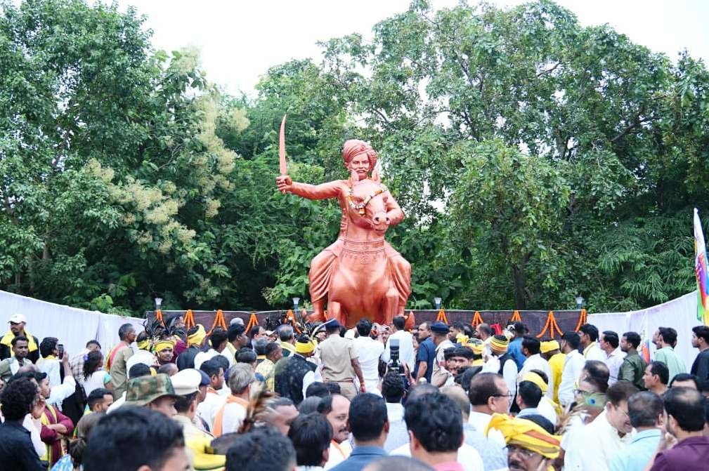 Veer Narayan Singh's legacy celebrated in Bemetara; development works worth ₹6 crore announced.