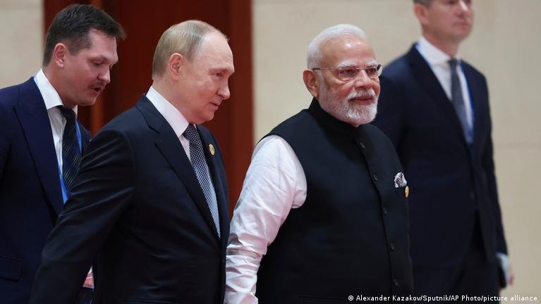 India back in the spotlight amid the Russia-Ukraine war! Indian cargo arrives to meet Moscow's oil needs.