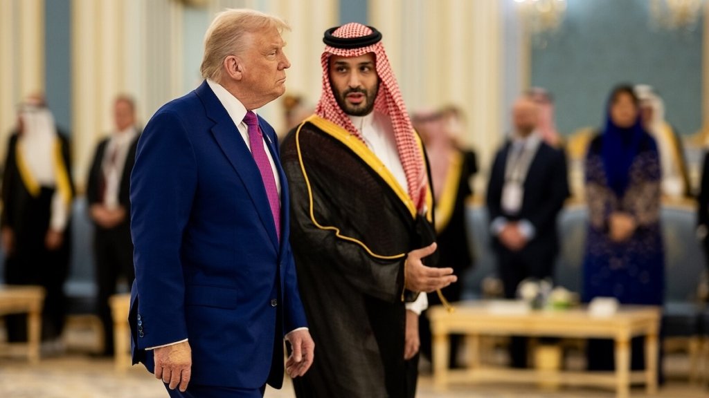 All-out war in the Strait of Hormuz? Iran's nuclear threat following a joint US-Saudi attack!