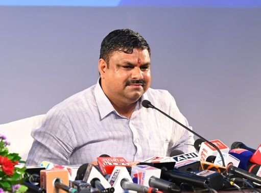 The Education Minister presented a one-year report card and highlighted the achievements of the School Education Department.