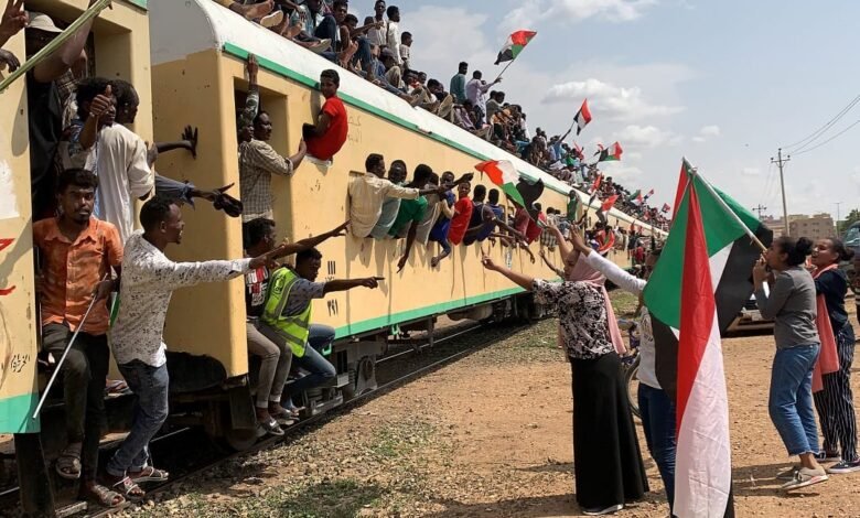 Fierce fighting flares up again in Sudan; army and RSF clash in Blue Nile; thousands displaced.