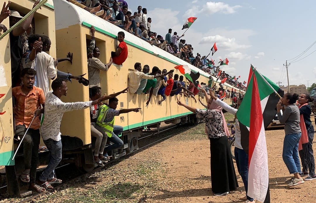 Fierce fighting flares up again in Sudan; army and RSF clash in Blue Nile; thousands displaced.