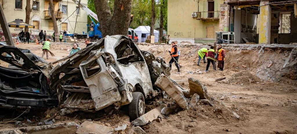 Russia's bloody attack on Ukraine leaves 16 dead; India faces a major challenge regarding peace and strategic balance.