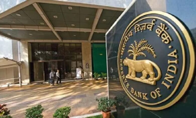 Do the policymakers sitting in the chambers of the Reserve Bank ever feel the temperature of the common man's kitchen?
