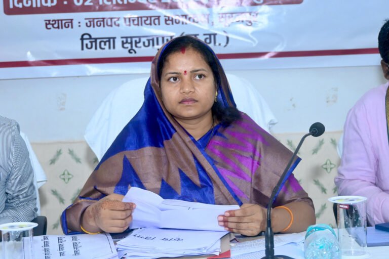 Minister Lakshmi Rajwade conducts a strict review in Surajpur-Bhaiyathan; directs officials to ensure timely delivery of scheme benefits.