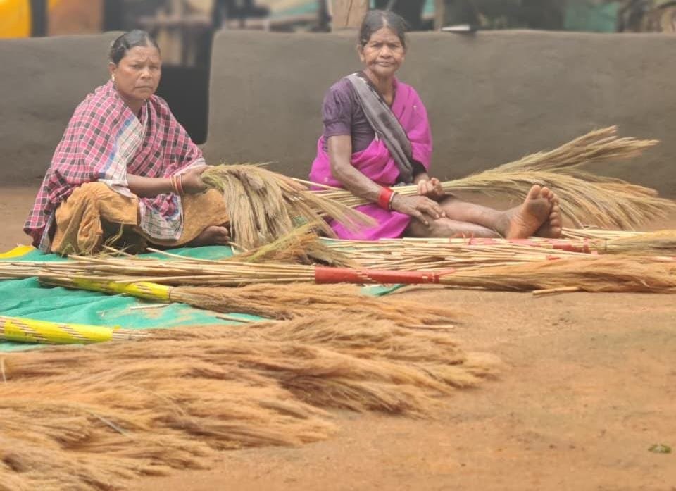 Women of Abujhmarh Transform Their Destiny: Hard Work Born of the Forest, Self-Reliance Achieved Through Self-Employment