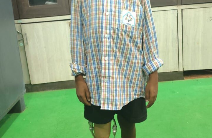 Prosthetic leg gives new strides to Kamlesh's dreams; Chirayu program transforms 10-year-old boy's life.