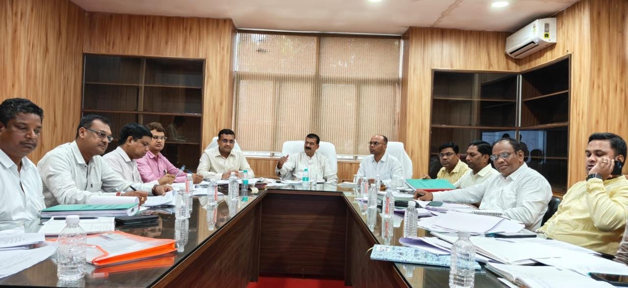 Emphasis on making the Seed Corporation self-reliant; Chairman Chandrakar issues directives for accelerated operations and financial discipline.