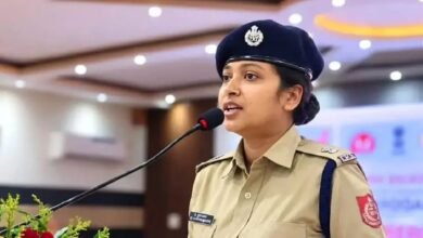 Photo of ‘अस्सलाम वालेकुम’ कहना महिला IPS को पड़ा भारी? बंगाल ट्रांसफर पर मचा भीषण बवाल!