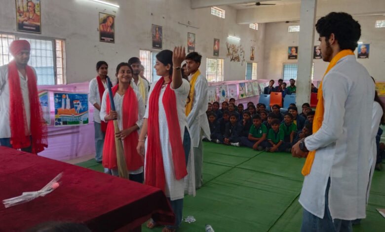 Children’s imagination shines in ‘India of My Dreams’; message of a developed India conveyed through drawings and speeches.