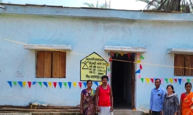 Sonibai’s life journey: From a mud house to a concrete home; PM Awas Yojana transformed her family's fortunes.