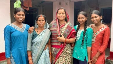 Photo of कुंजनगर पहुंचीं लक्ष्मी राजवाड़े, महिलाओं से सीधा संवाद कर जाना योजनाओं का असर