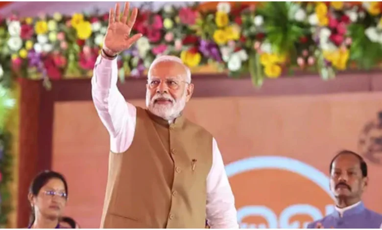 Stifling authoritarianism! Edict forcing college students to bow down on PM Modi's birthday; Opposition says—'all limits of sycophancy crossed.'