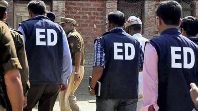 Photo of क्या पूर्व CM के करीबियों को बचाने की हो रही है कोशिश? ED की ताबड़तोड़ रेड से छत्तीसगढ़ के गलियारों में मचा हड़कंप!