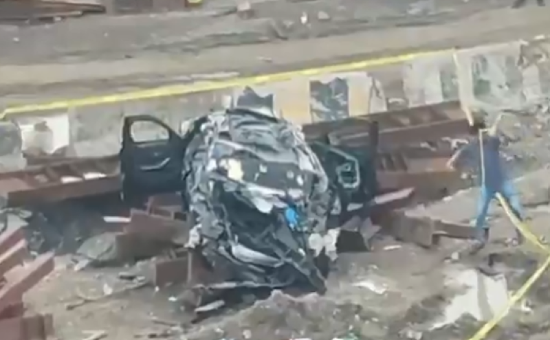 mumbai-coastal-road-speeding-bmw-crash-3-dead