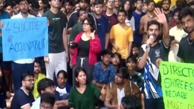 Photo of IIT बॉम्बे में खौफनाक मोड़: सुसाइड के पीछे डायरेक्टर और प्रोफेसरों पर गंभीर आरोप, भड़का छात्रों का गुस्सा!