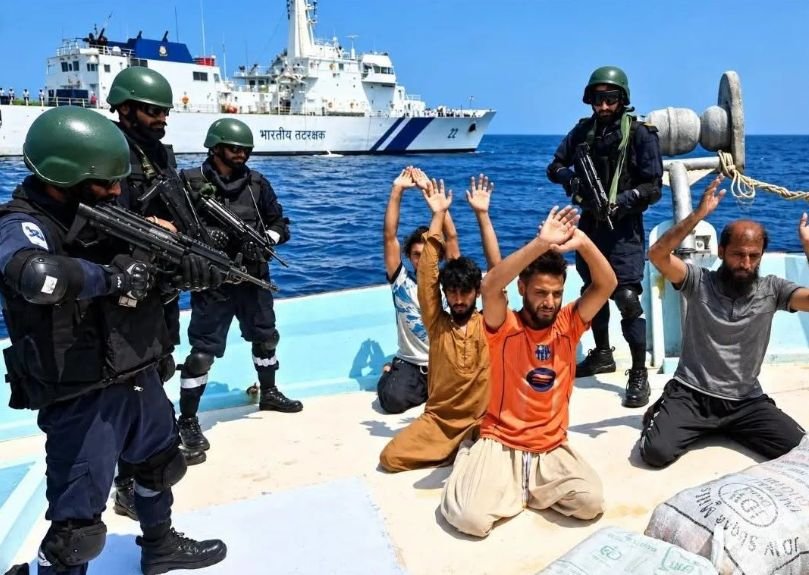 indian-coast-guard-seizes-3000-crore-drugs-pakistani-boat
