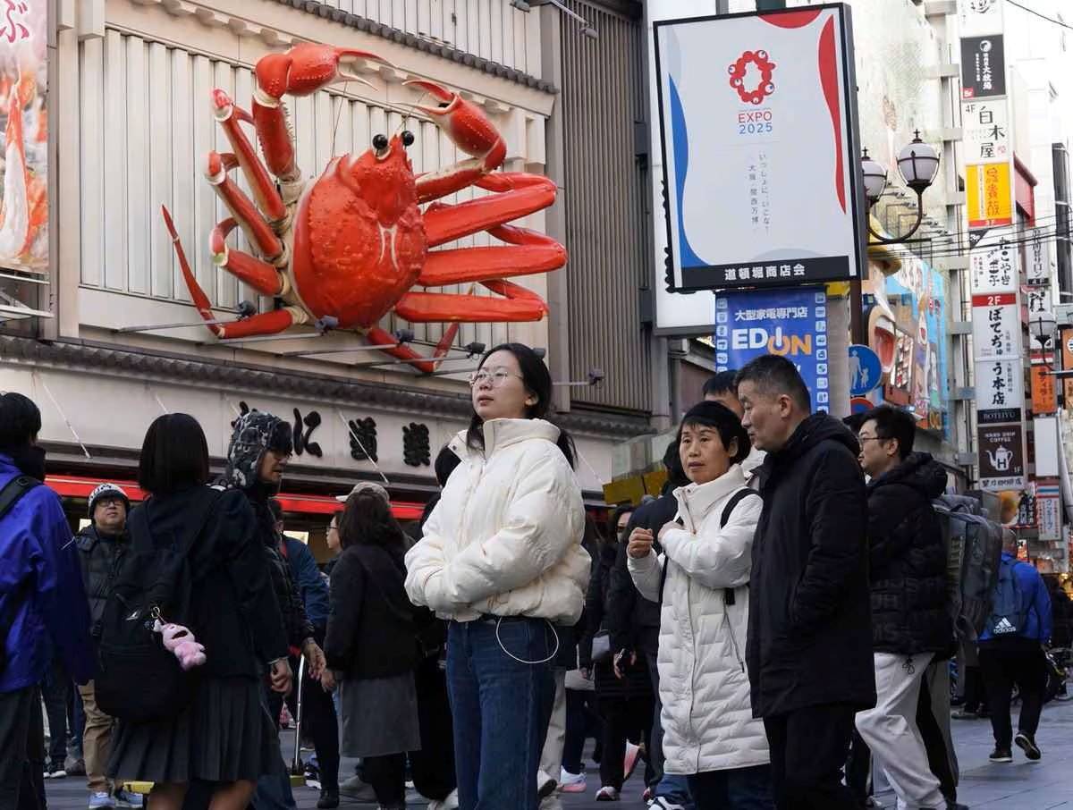 japan-household-spending-falls-economy-consumer-demand