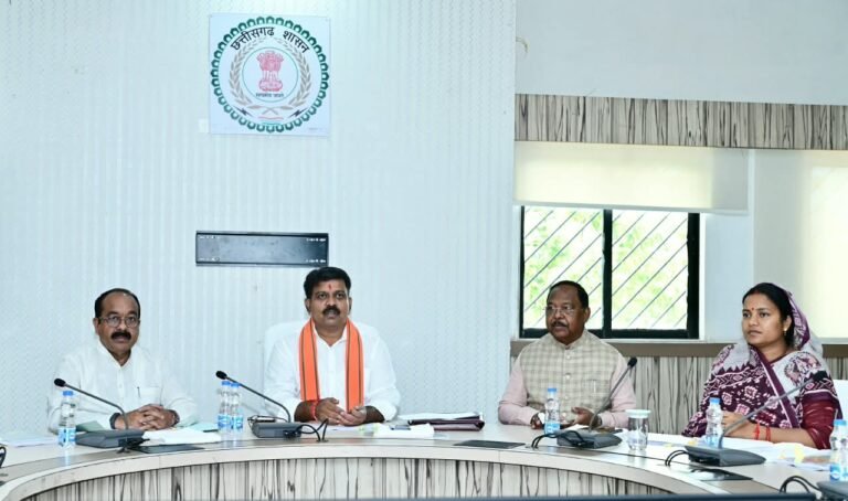 Deliberation on 16 cases related to political movements; recommendation to withdraw 9 cases; 2 cases to be reconsidered.