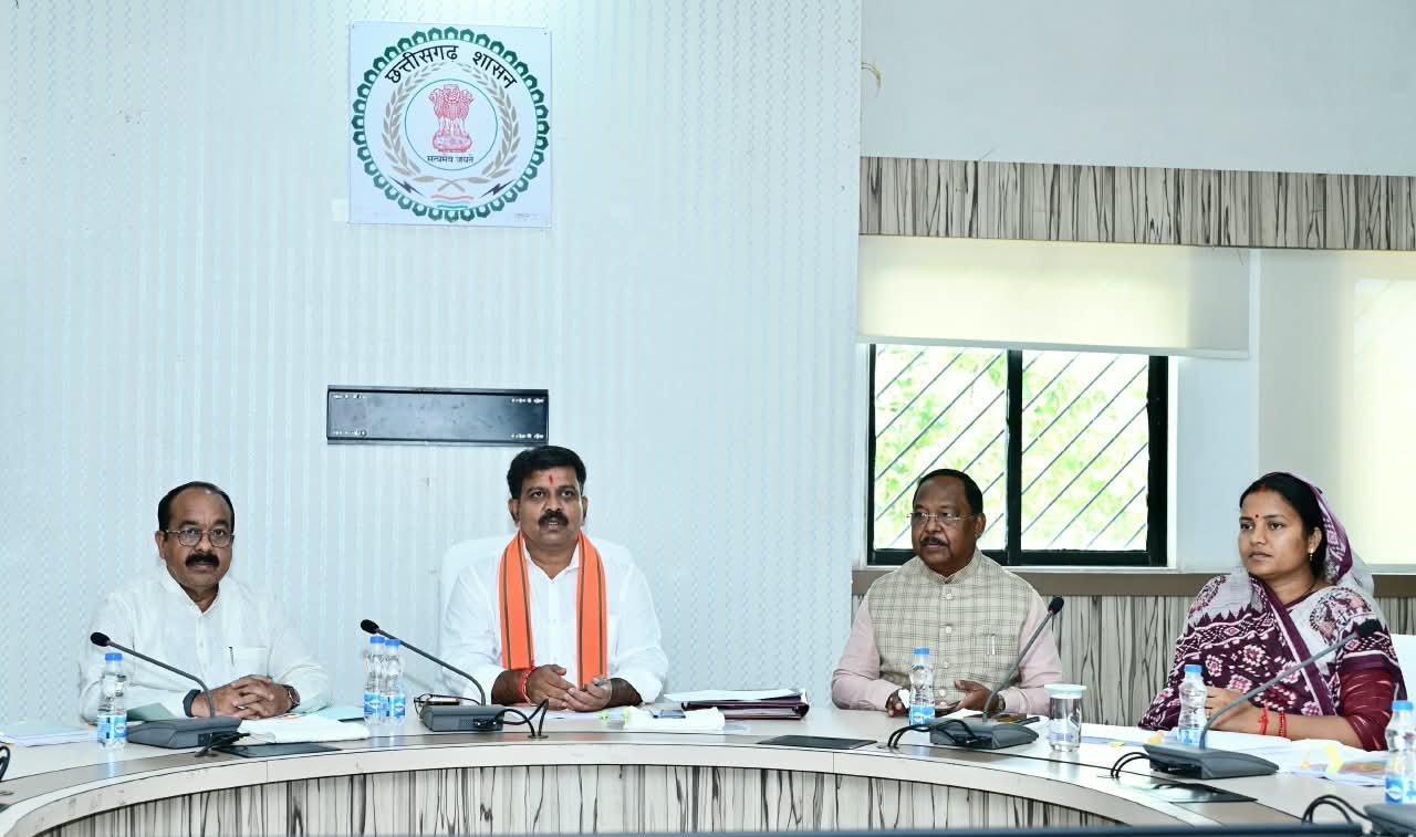 Deliberation on 16 cases related to political movements; recommendation to withdraw 9 cases; 2 cases to be reconsidered.