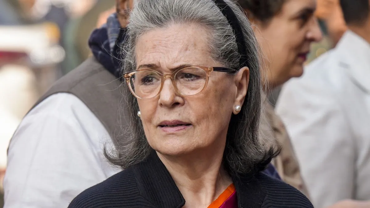 sonia-gandhi-voter-list-controversy-delhi-court-probe-order