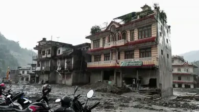 Photo of नेपाल में फिर बाढ़ का कहर! 4 घर और सस्पेंशन ब्रिज बहा, पर्यटन कारोबार पर भी मंडराया संकट