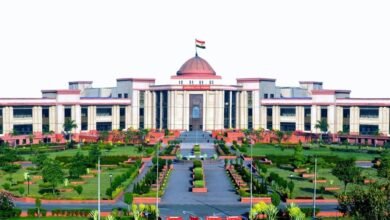 Photo of कुर्सी पर भारी पड़े नियम? हाईकोर्ट का कड़ा झटका, क्या अब नपेंगे बड़े अफसर!
