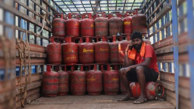 Photo of एलपीजी सब्सिडी पर नया फरमान: बायोमेट्रिक आधार mandatory, जनता पर फिर गिरी गाज!