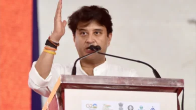 Photo of ‘महाराज’ बोलने पर भड़का विवाद, सिंधिया का पुराना वीडियो वायरल होते ही सोशल मीडिया पर मचा बवाल!