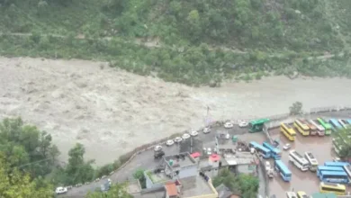 Photo of बारिश बनी आफत! केरल से गुजरात तक हाहाकार, कहीं मौत तो कहीं सड़कों पर सैलाब