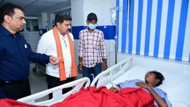 Vijay Sharma met the injured victims of the Markatola Ghat accident; stated there should be no lapse in their treatment.