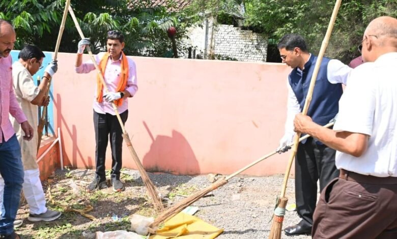 'Seva Sankalp Abhiyan': Message of cleanliness resonates at Balodabazar's Shashthi Temple complex; Revenue Minister Tank Ram Verma picks up a broom.