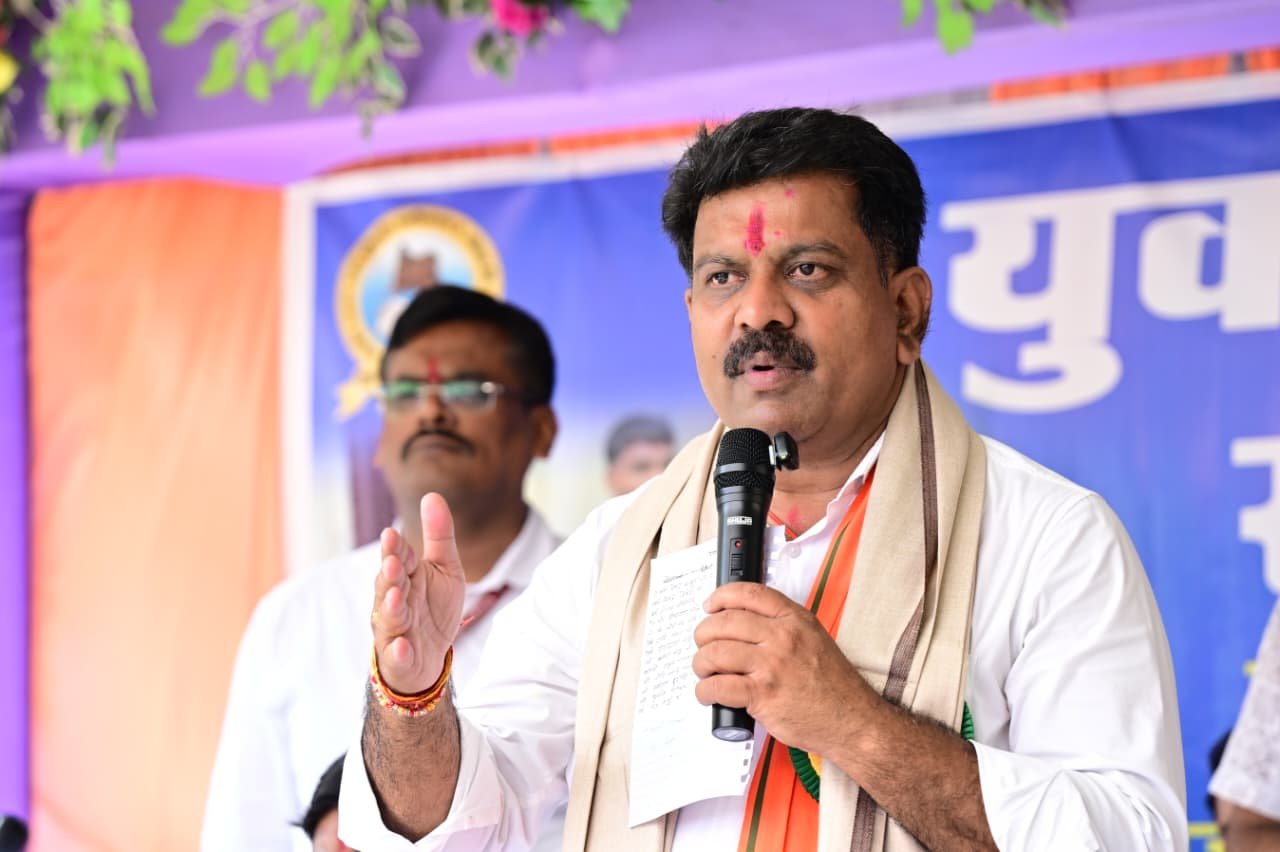 कवर्धा के कॉलेज को मिलेगी नई सौगात! विजय शर्मा ने 50 लाख के विकास कार्यों की रखी नींव