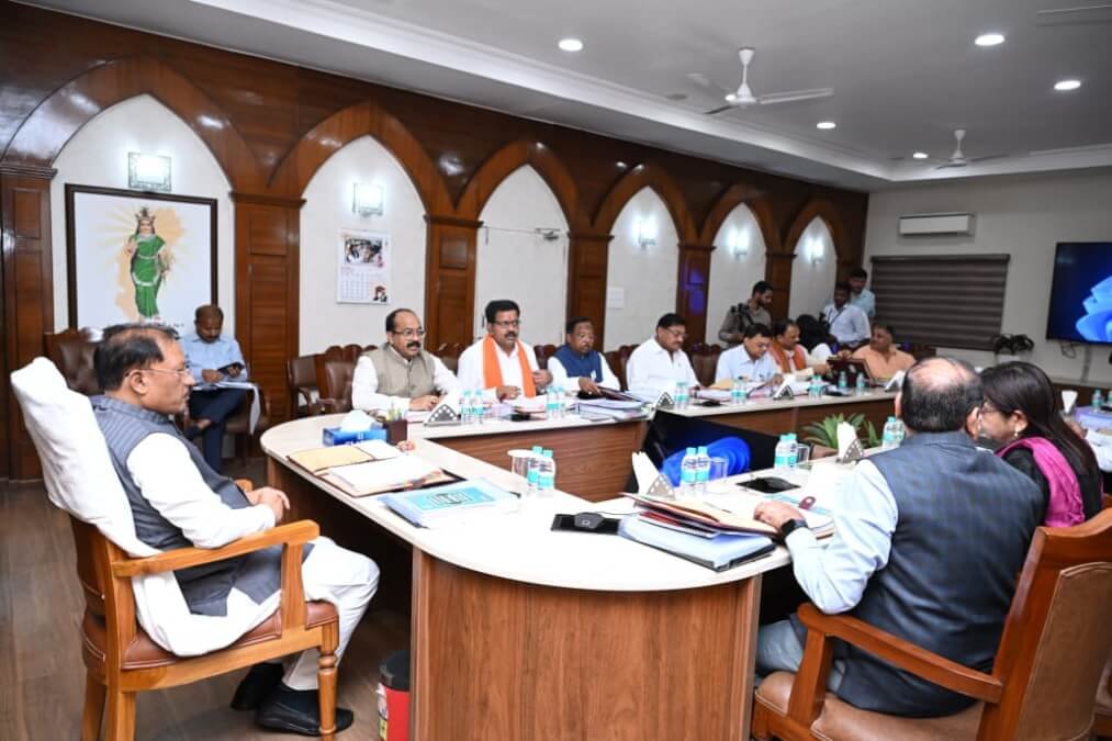 Will government employees receive a big gift before Diwali? Millions of employees have their eyes set on the cabinet meeting!