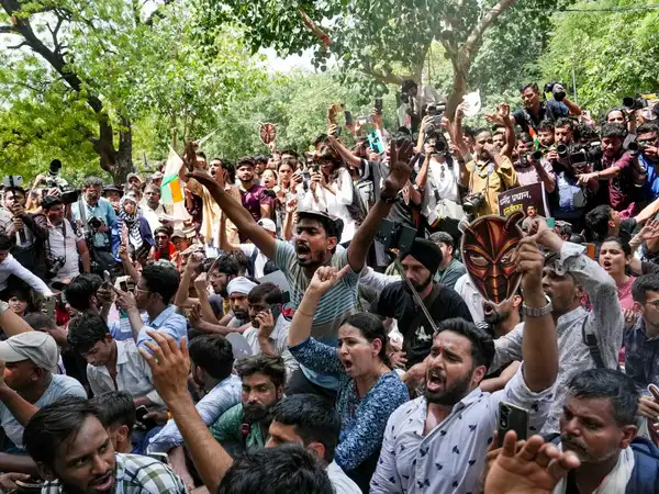 kharge-remark-modi-father-bjp-protest-chhattisgarh-october-27-2026