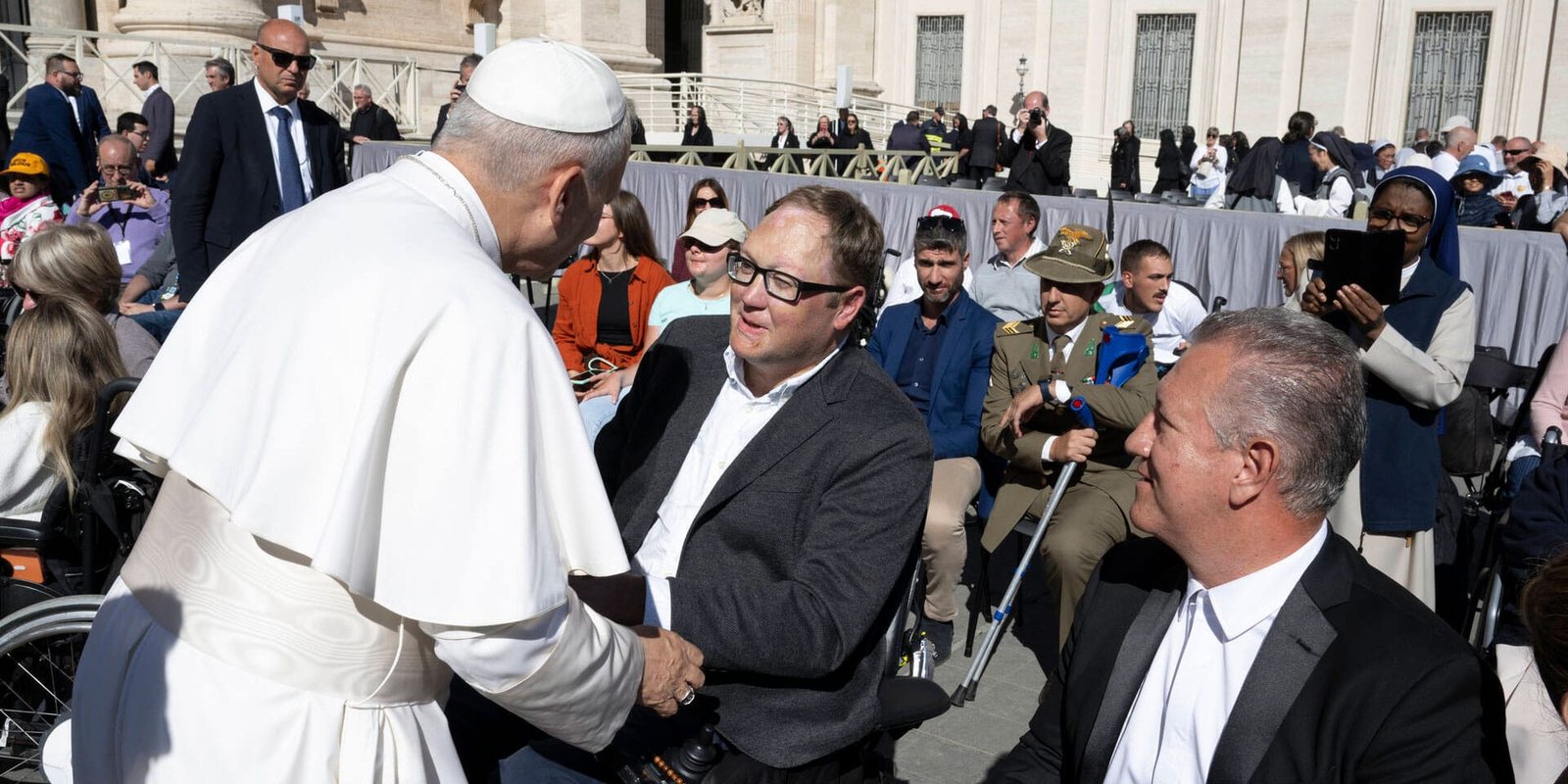 pope-leo-xiv-diagnosed-with-lung-cancer-vatican