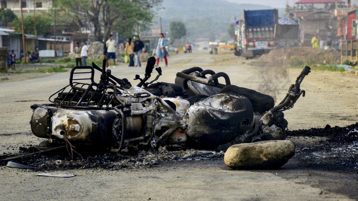At least 5 Killed As Fresh Ethnic Violence Erupts In Manipur Districts