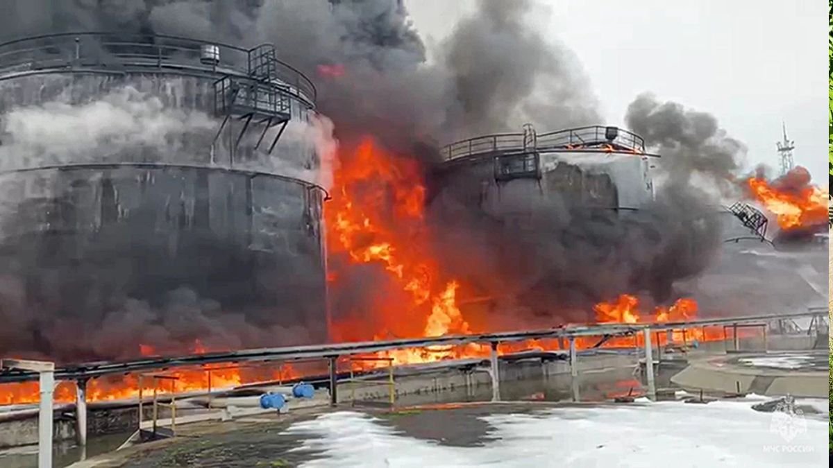 ukraine-massive-drone-attack-russia-oil-refineries-putin-reaction